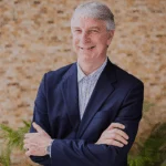 Gianfranco Arfinengo Revelo: Coach Profesional - Perú